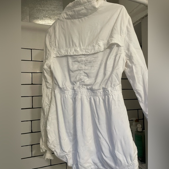 Lululemon Jacket - Picture 2 of 3